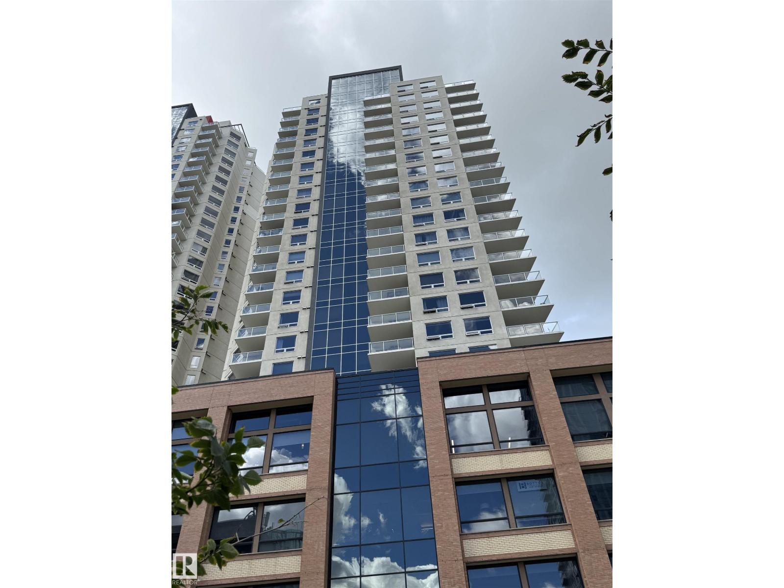 #602 10226 104 St NW, Edmonton, Alberta