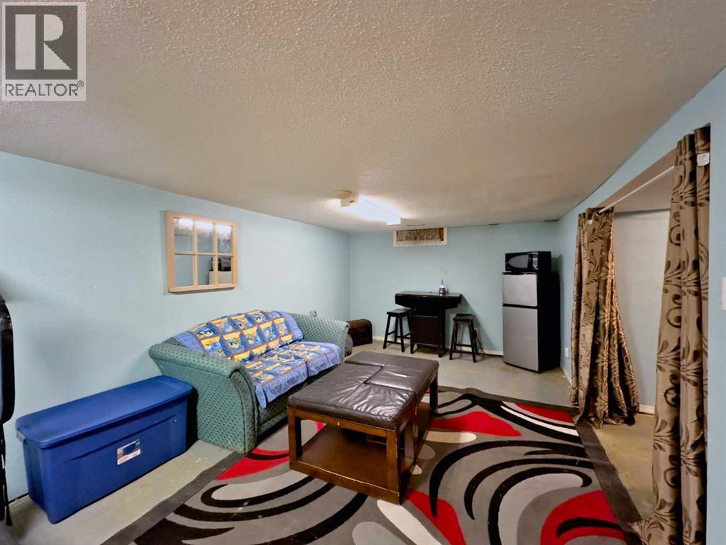 13205 15 Avenue, Blairmore, Alberta  T0K 0E0 - Photo 16 - A2238595