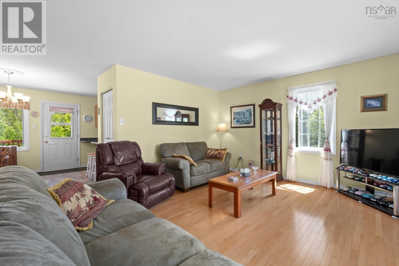 501 Ostrea Lake Road, Ostrea Lake, Nova Scotia  B0J 2L0 - Photo 7 - 202516420