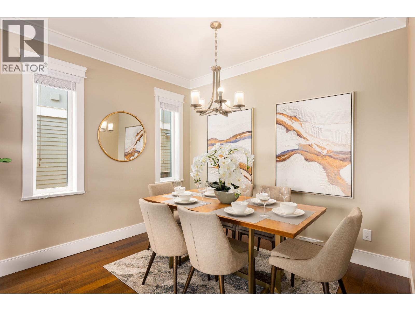 320 E Keith Road, North Vancouver, British Columbia  V7L 1V7 - Photo 10 - R3034204