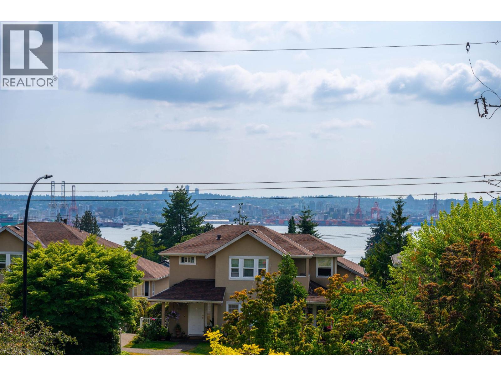 320 E Keith Road, North Vancouver, British Columbia  V7L 1V7 - Photo 27 - R3034204