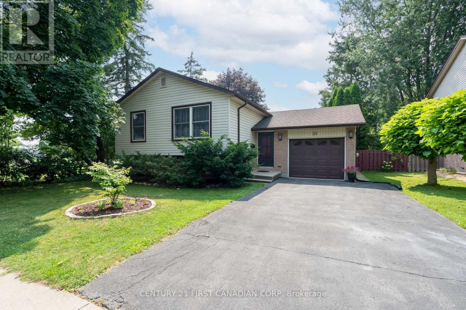 54 Four Oaks Crescent, London South, Ontario  N6J 4B7 - Photo 1 - X12345045