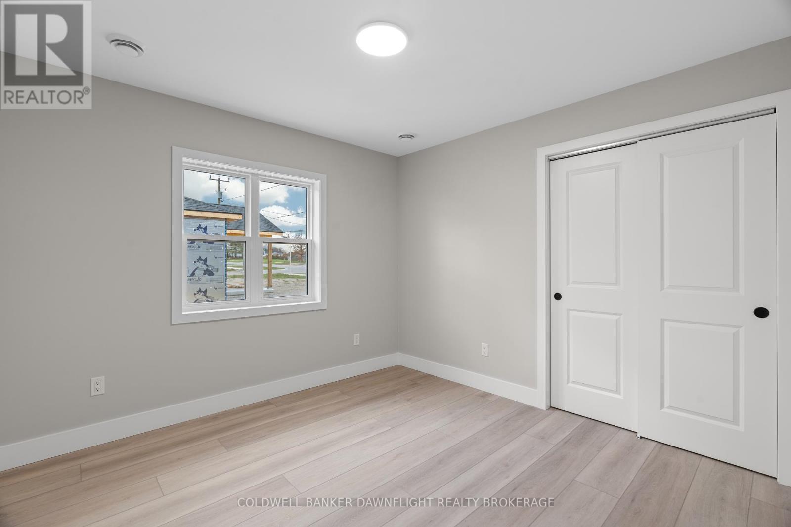 111 Victoria Avenue E, South Huron (Stephen), Ontario  N0M 1M0 - Photo 10 - X12345051
