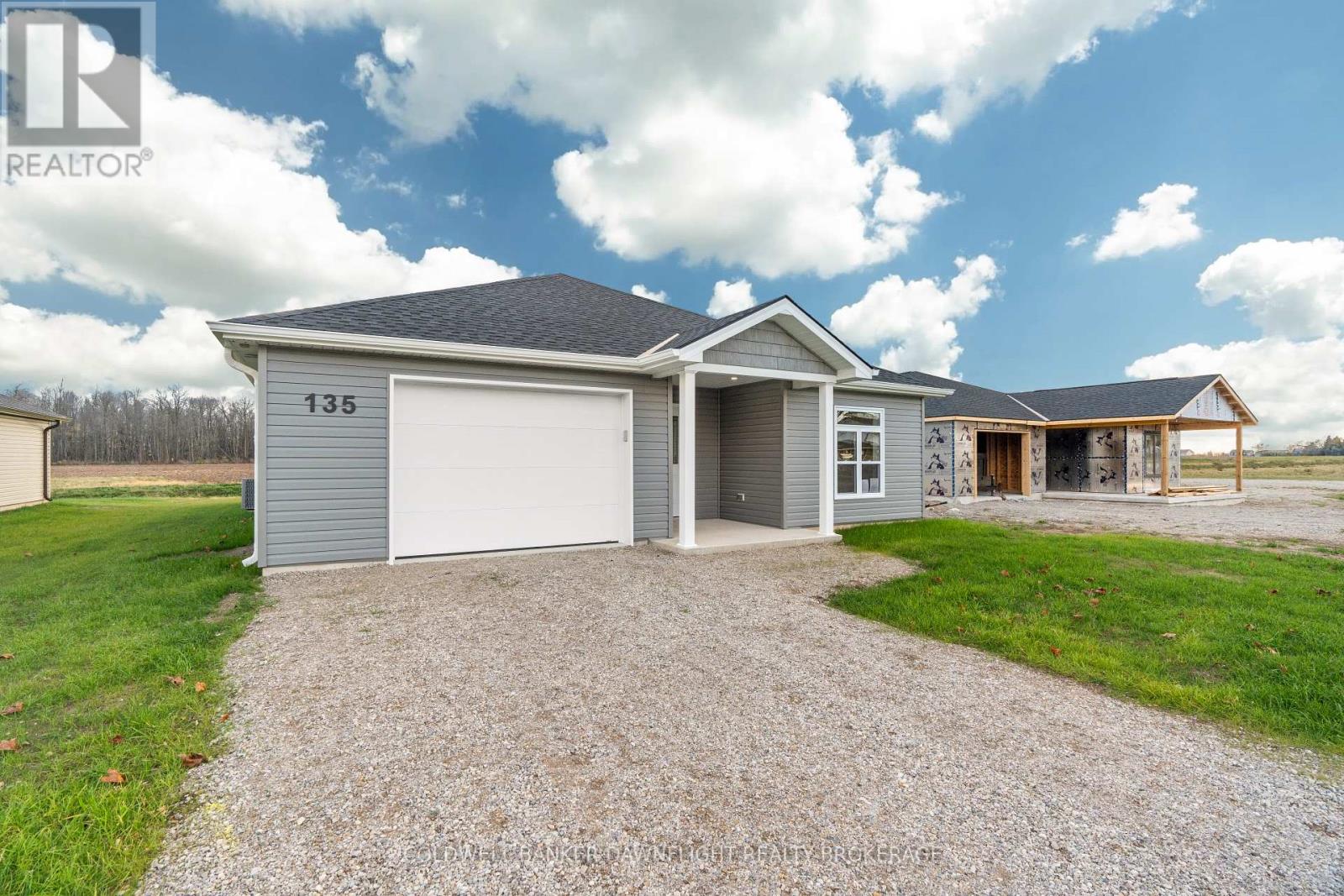 111 Victoria Avenue E, South Huron (Stephen), Ontario  N0M 1M0 - Photo 2 - X12345051