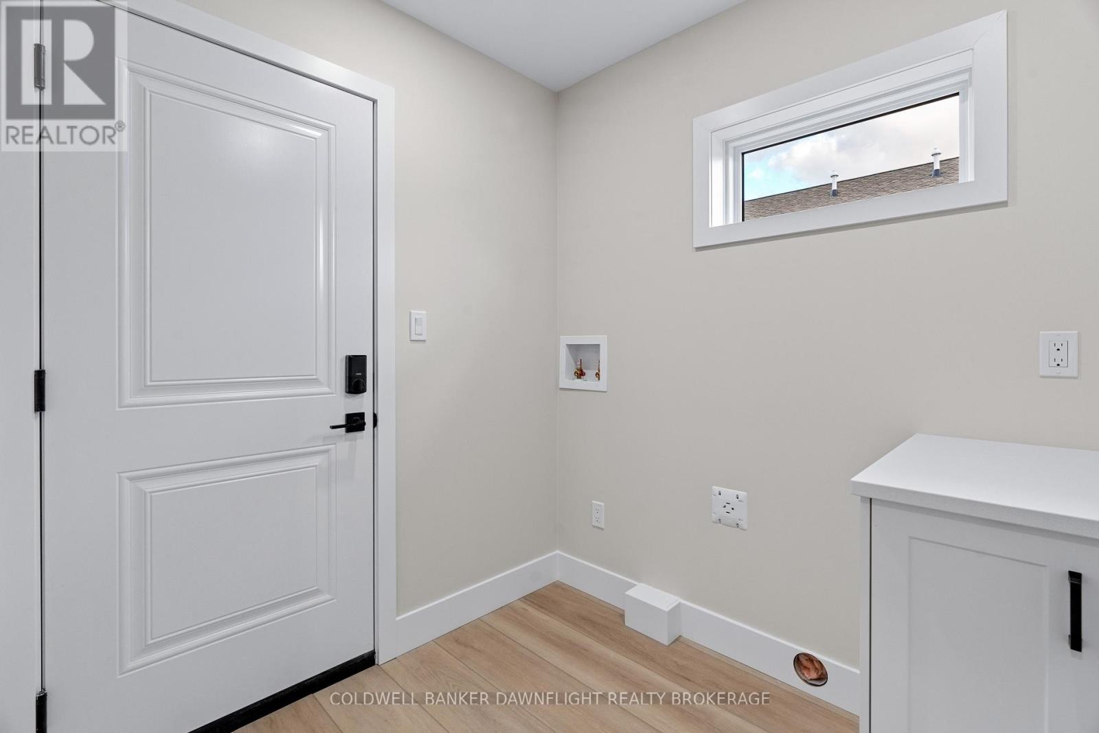 111 Victoria Avenue E, South Huron (Stephen), Ontario  N0M 1M0 - Photo 30 - X12345051