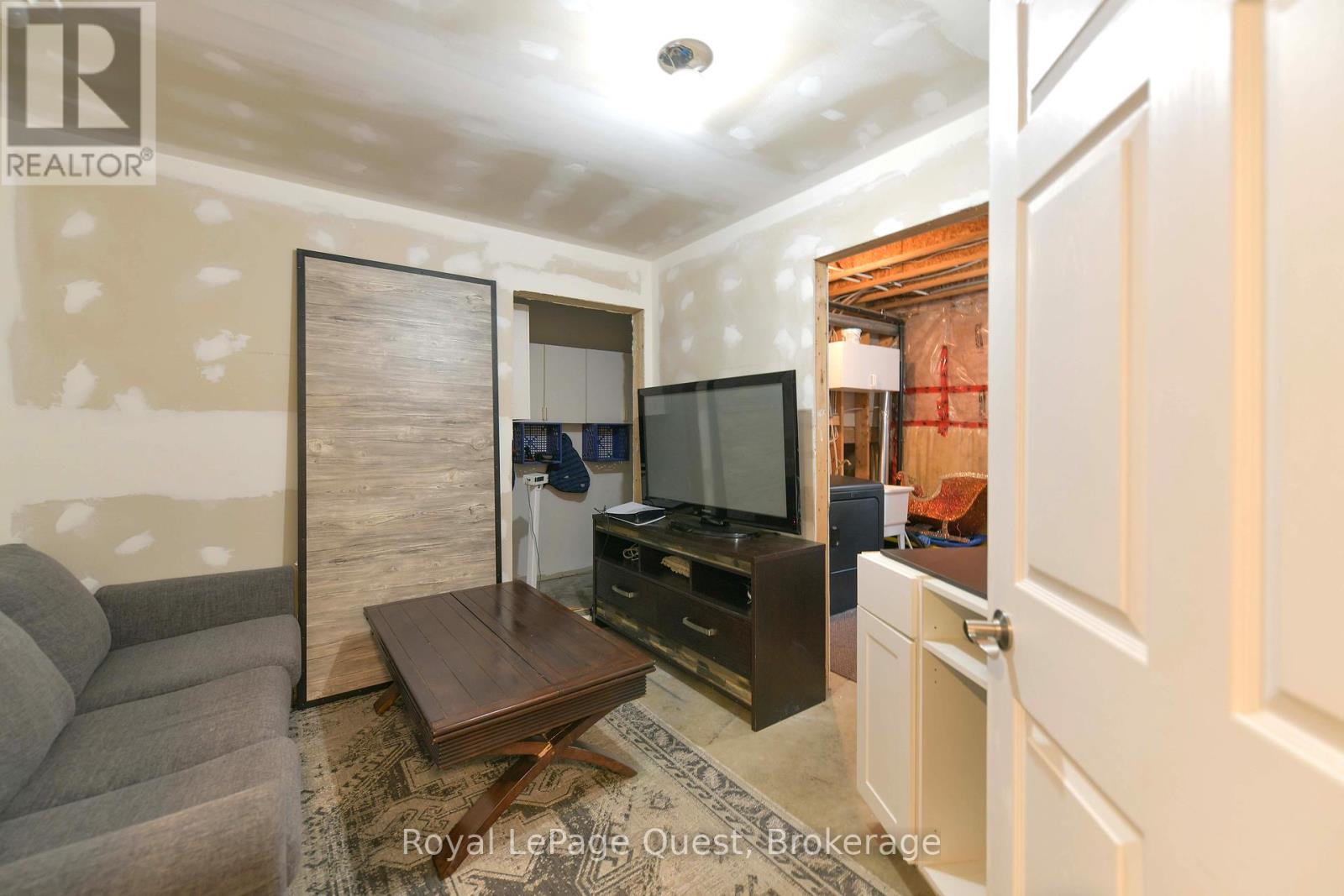 13 Graham Street, Springwater, Ontario  L0L 1P0 - Photo 27 - S12329760
