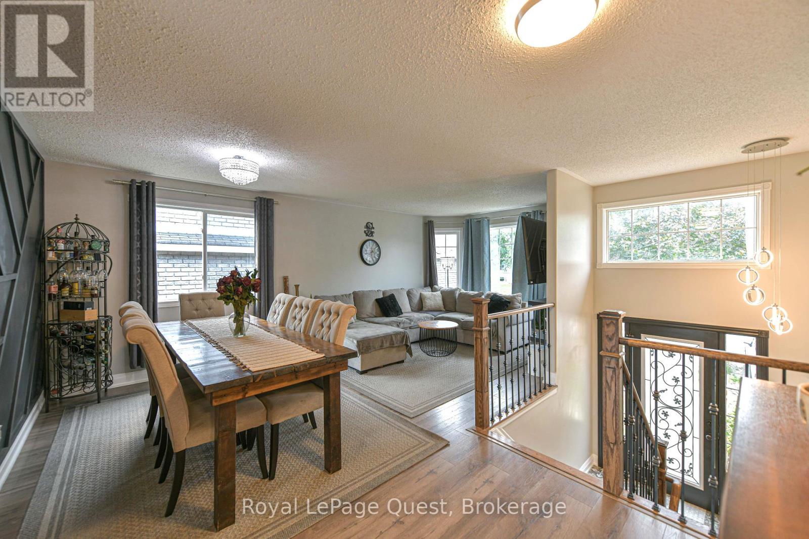 13 Graham Street, Springwater, Ontario  L0L 1P0 - Photo 7 - S12329760