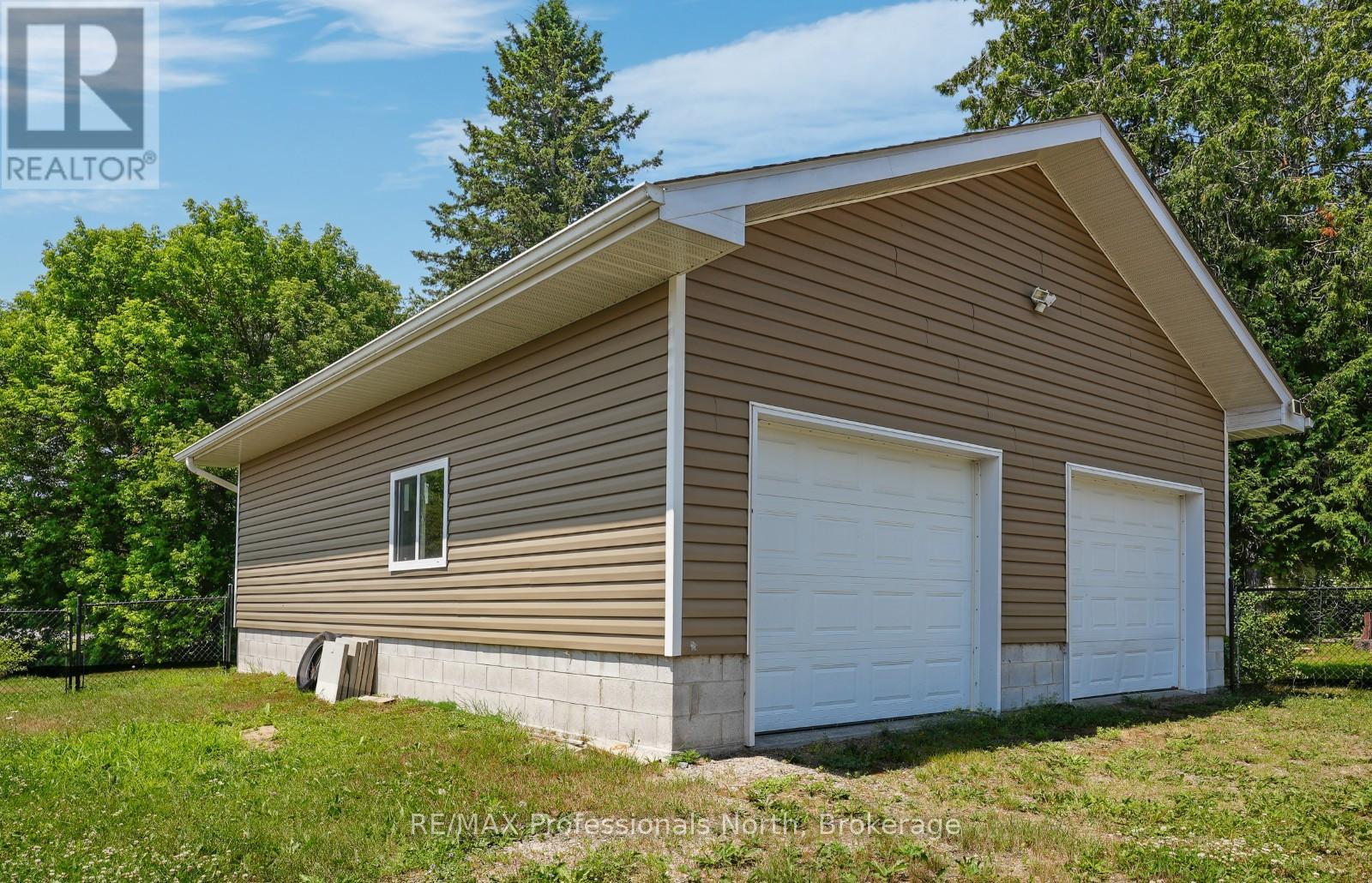 2279 Loop Road, Highlands East, Ontario  K0L 3C0 - Photo 7 - X12300964