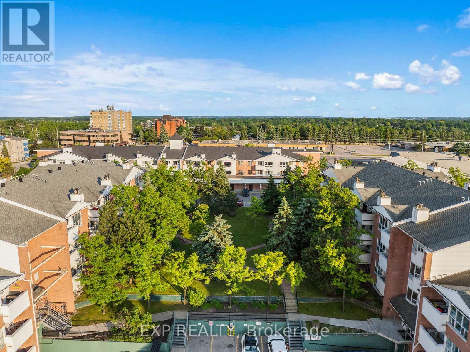 202 - 120 Bell Farm Road, Barrie (Alliance), Ontario  L4M 6J2 - Photo 4 - S12344953