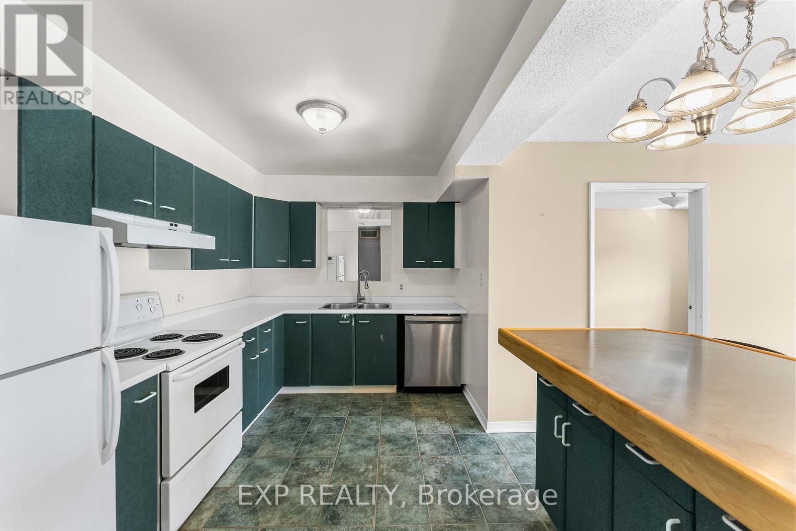 202 - 120 Bell Farm Road, Barrie (Alliance), Ontario  L4M 6J2 - Photo 7 - S12344953