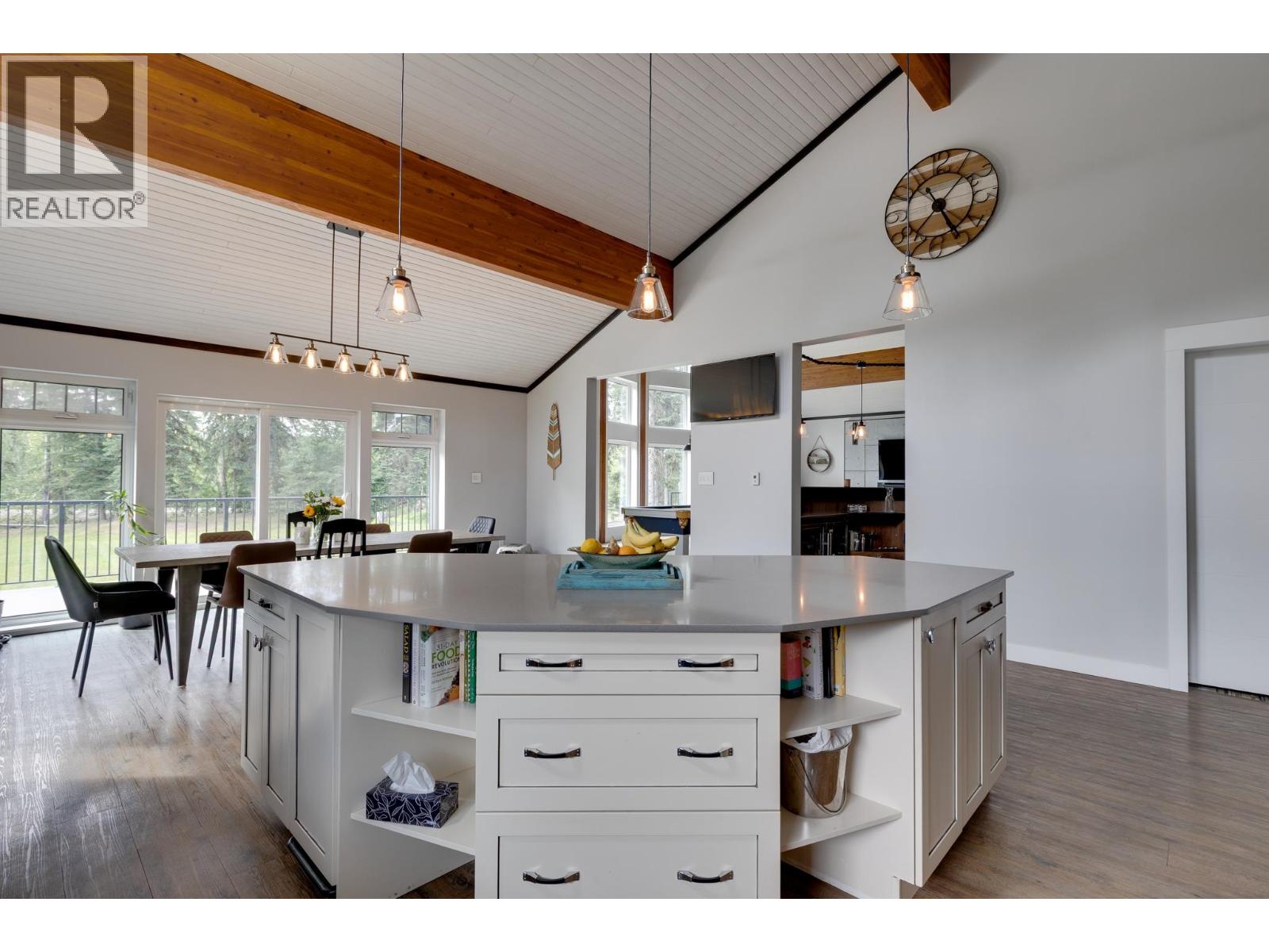 4270 Vista Road, Prince George, British Columbia  V2K 5S2 - Photo 3 - R3028075