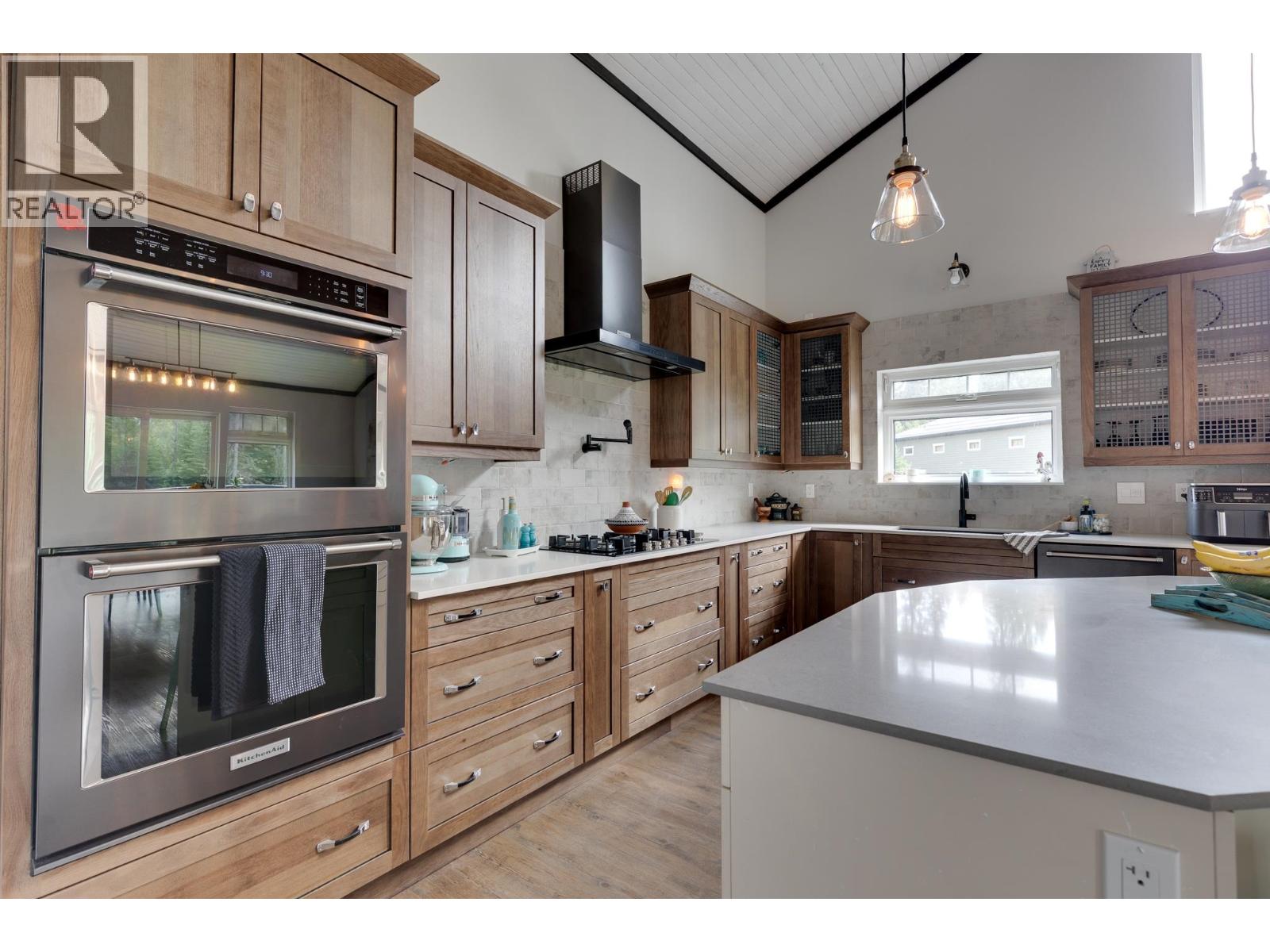 4270 Vista Road, Prince George, British Columbia  V2K 5S2 - Photo 4 - R3028075