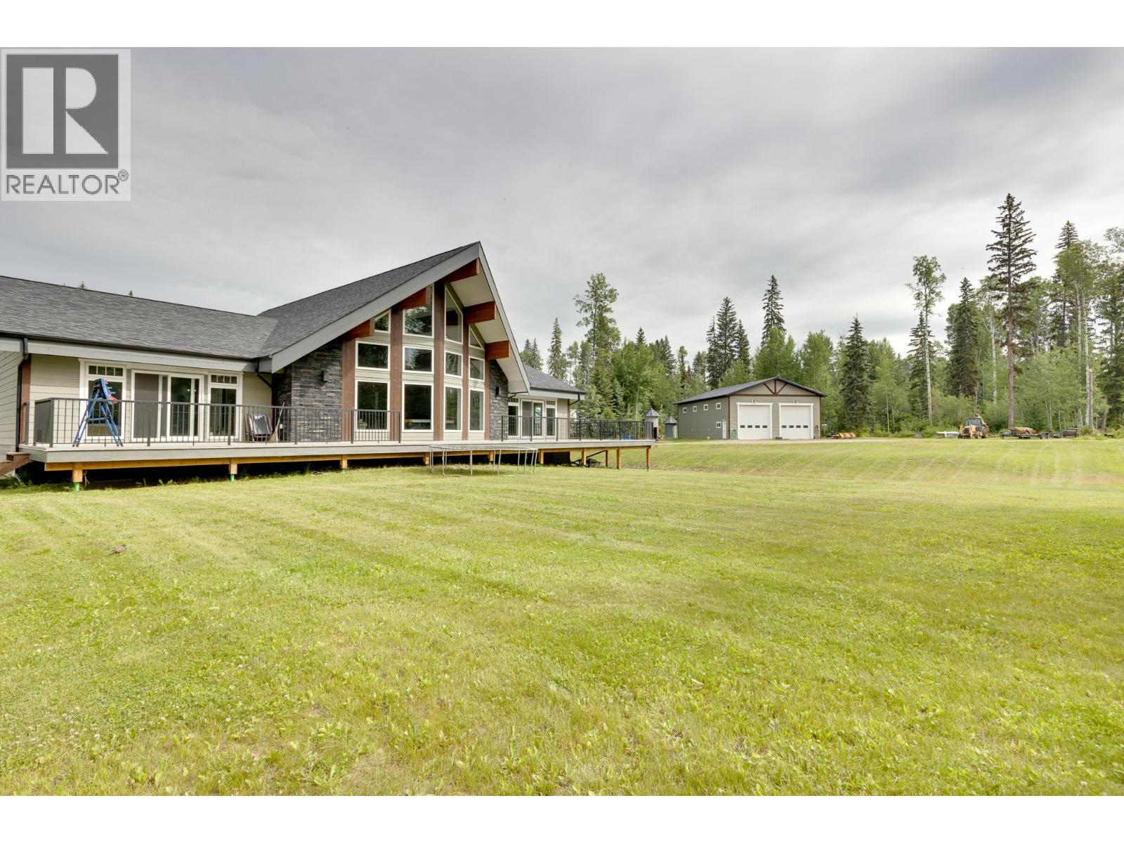 4270 Vista Road, Prince George, British Columbia  V2K 5S2 - Photo 1 - R3028075