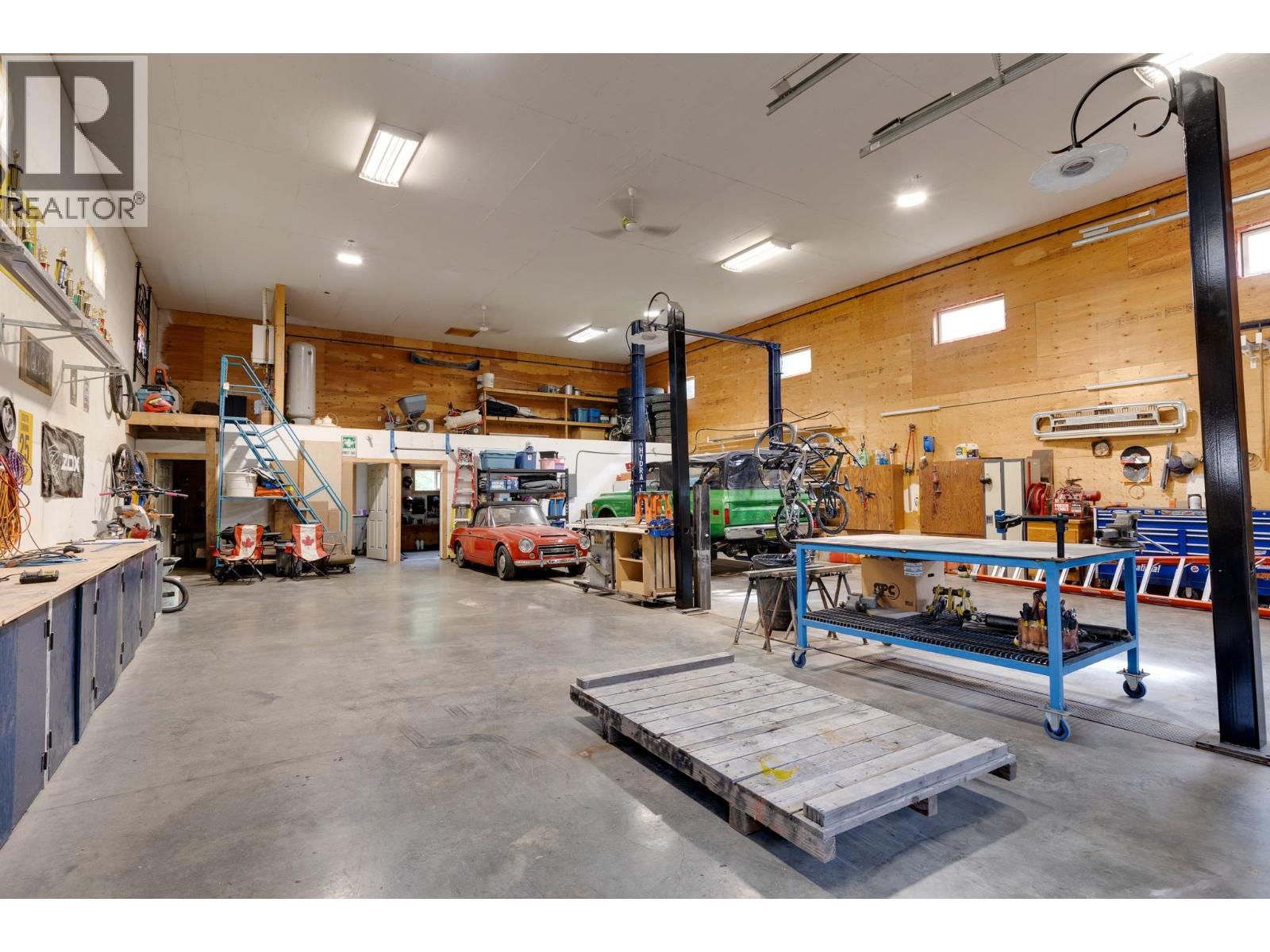 4270 Vista Road, Prince George, British Columbia  V2K 5S2 - Photo 35 - R3028075