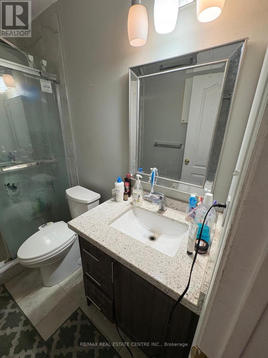92 Whiteface Crescent, Brampton, Ontario  L6X 4W7 - Photo 27 - W12344939