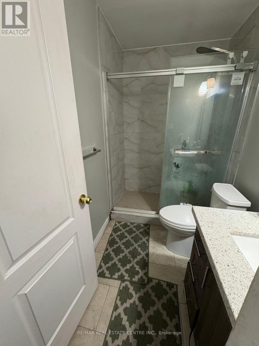 92 Whiteface Crescent, Brampton, Ontario  L6X 4W7 - Photo 28 - W12344939