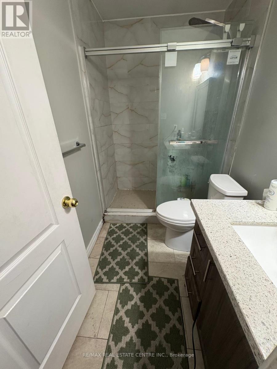 92 Whiteface Crescent, Brampton, Ontario  L6X 4W7 - Photo 29 - W12344939
