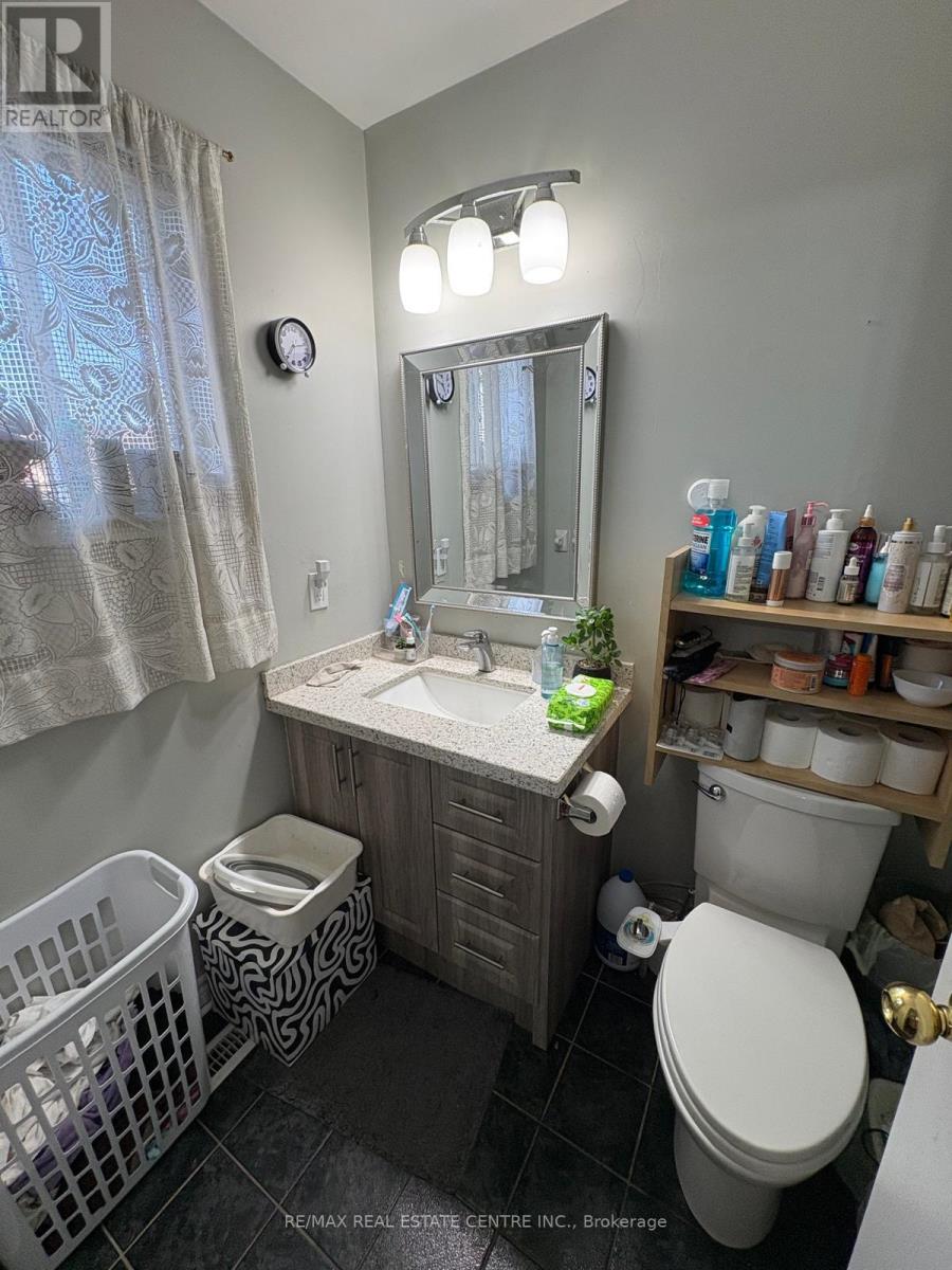 92 Whiteface Crescent, Brampton, Ontario  L6X 4W7 - Photo 37 - W12344939