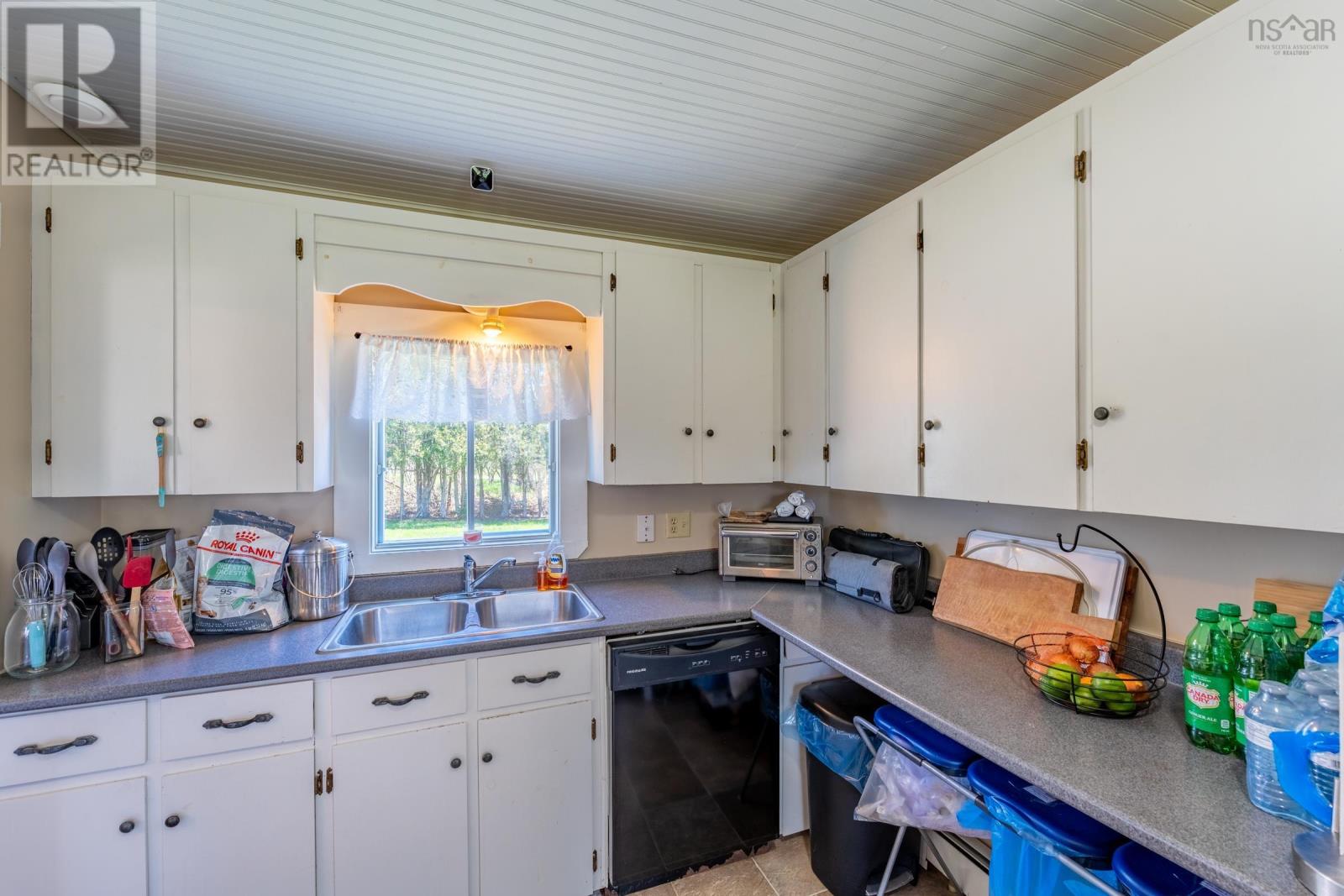 47 Lakeside Road, Hebron, Nova Scotia  B5A 5K4 - Photo 5 - 202516016