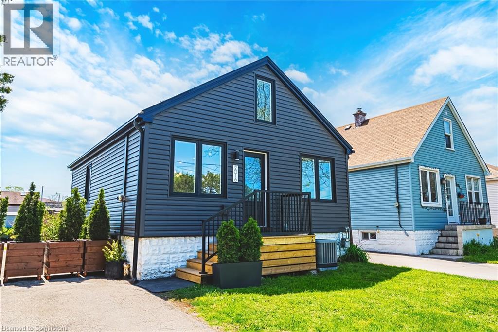 Property at 2016 BARTON Street E image 2