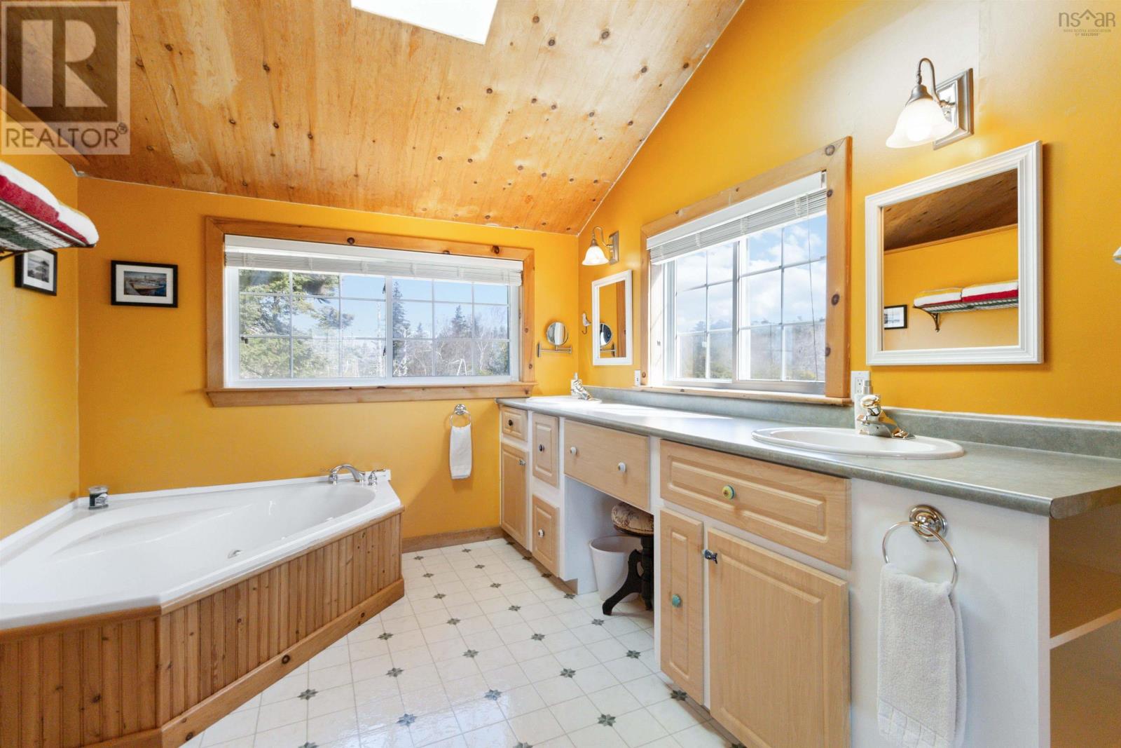 5751 Highway 3, East Jordan, Nova Scotia  B0T 1J0 - Photo 22 - 202508593