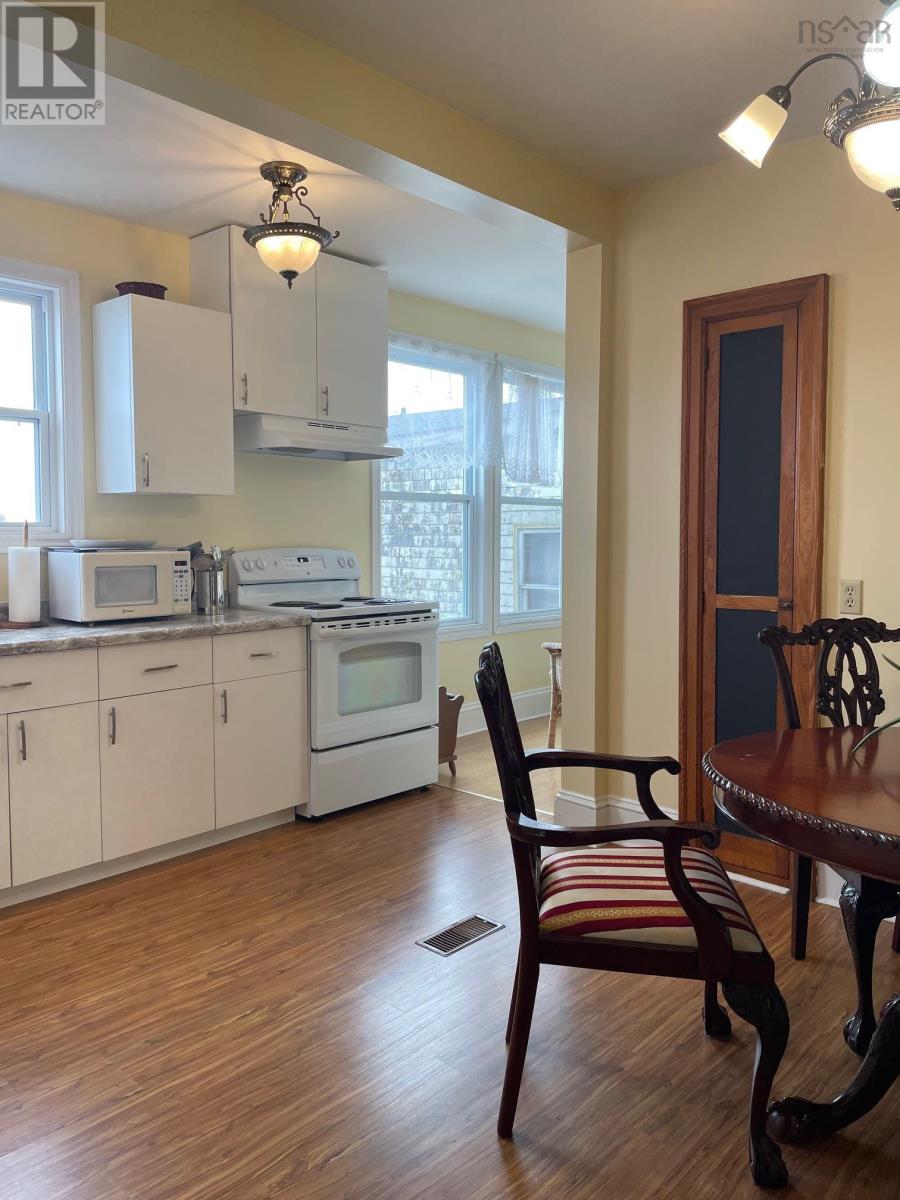 158 Lincoln Street, Lunenburg, Nova Scotia  B0J 2C0 - Photo 12 - 202502202