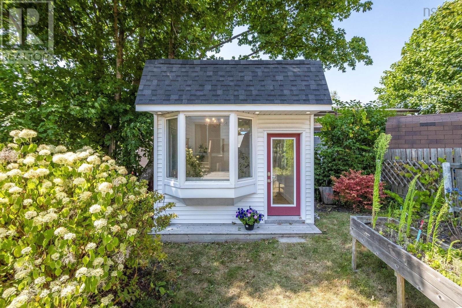 6105 Leeds Street, Halifax, Nova Scotia  B3K 2T8 - Photo 43 - 202520636