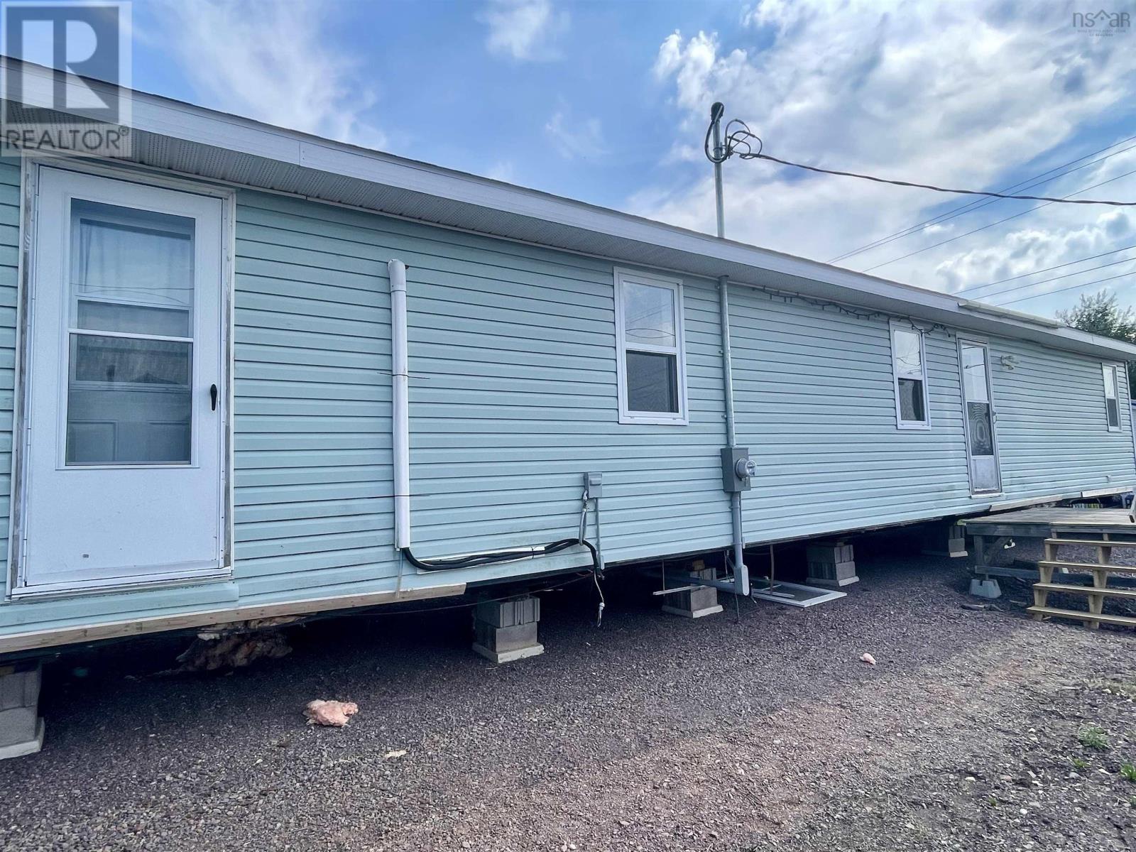 44 Chapel Street, Springhill, Nova Scotia  B0M 1X0 - Photo 3 - 202520637