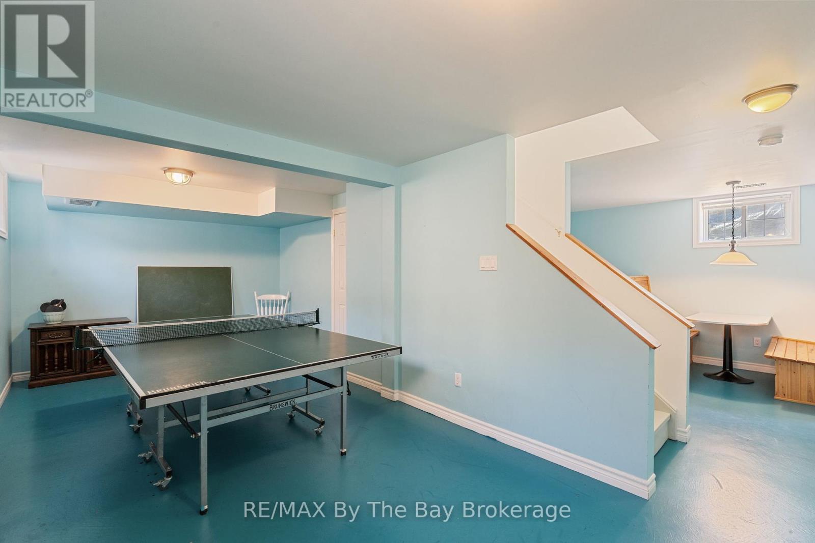 15 Baker Street, Wasaga Beach, Ontario  L9Z 2G8 - Photo 24 - S12092333