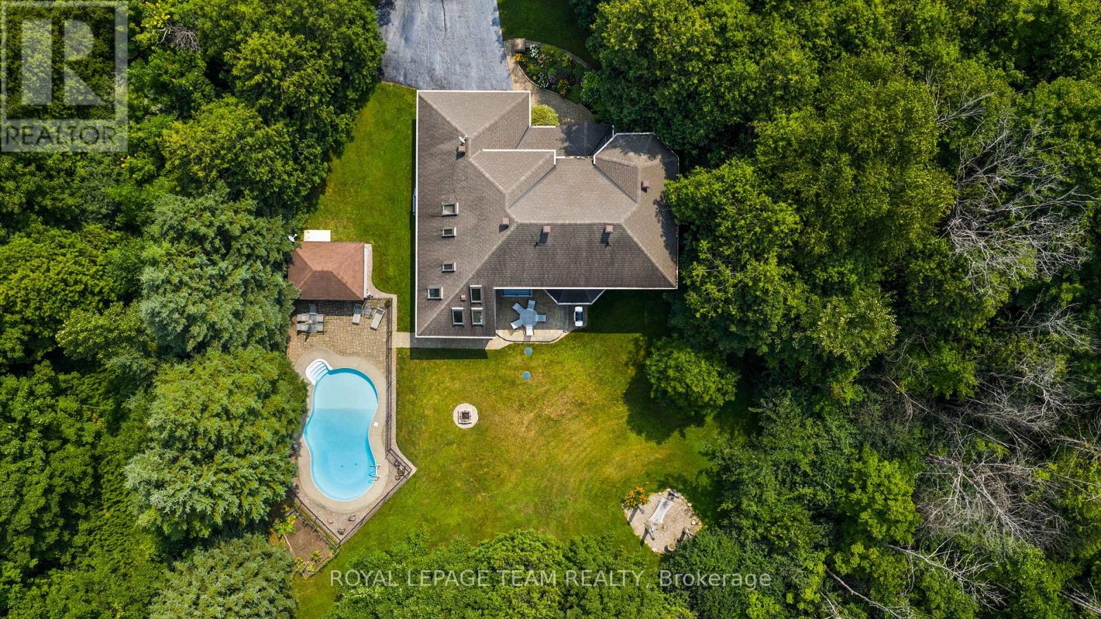 Property at 10 WELDALE DRIVE image 2