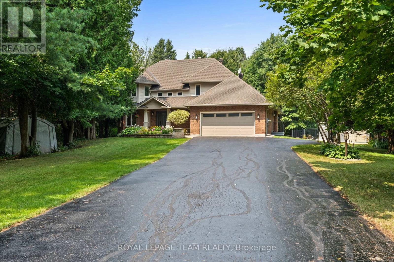 Property at 10 WELDALE DRIVE image 3