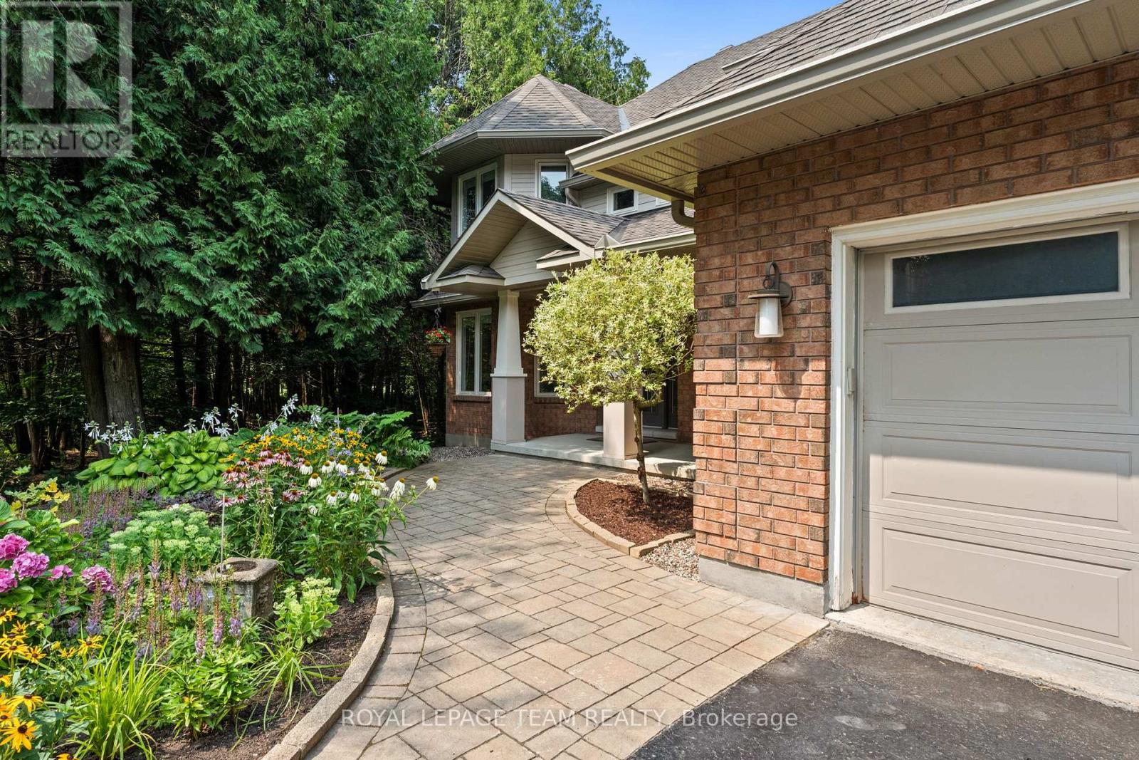 Property at 10 WELDALE DRIVE image 5
