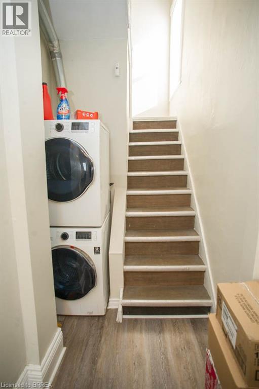 Property at 282 DARLING Street image 4