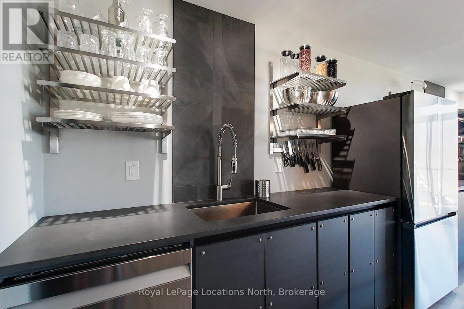 303 - 1 Shipyard Lane, Collingwood, Ontario  L9Y 0W2 - Photo 16 - S12345121