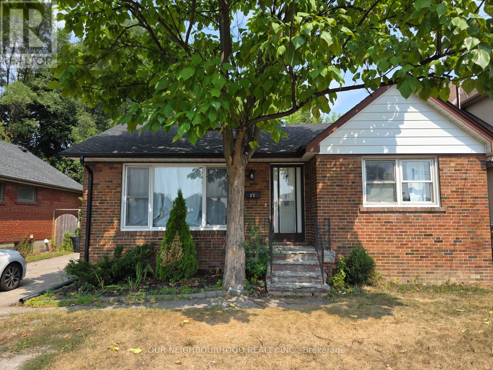 Lower - 32 Marchington Circle, Toronto, Ontario M1R 3M4 - Photo 1 - E12344986