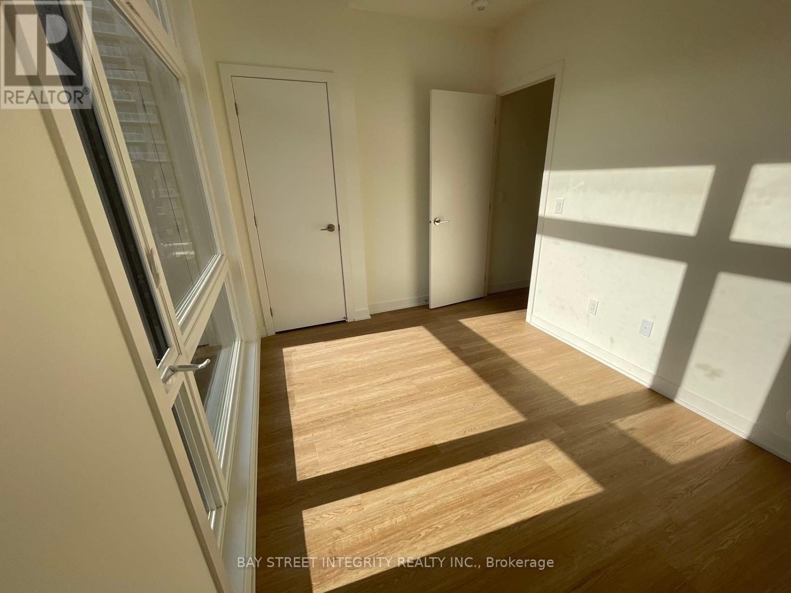 1108 - 12 David Eyer Road, Richmond Hill, Ontario  L4S 0N4 - Photo 9 - N12344980