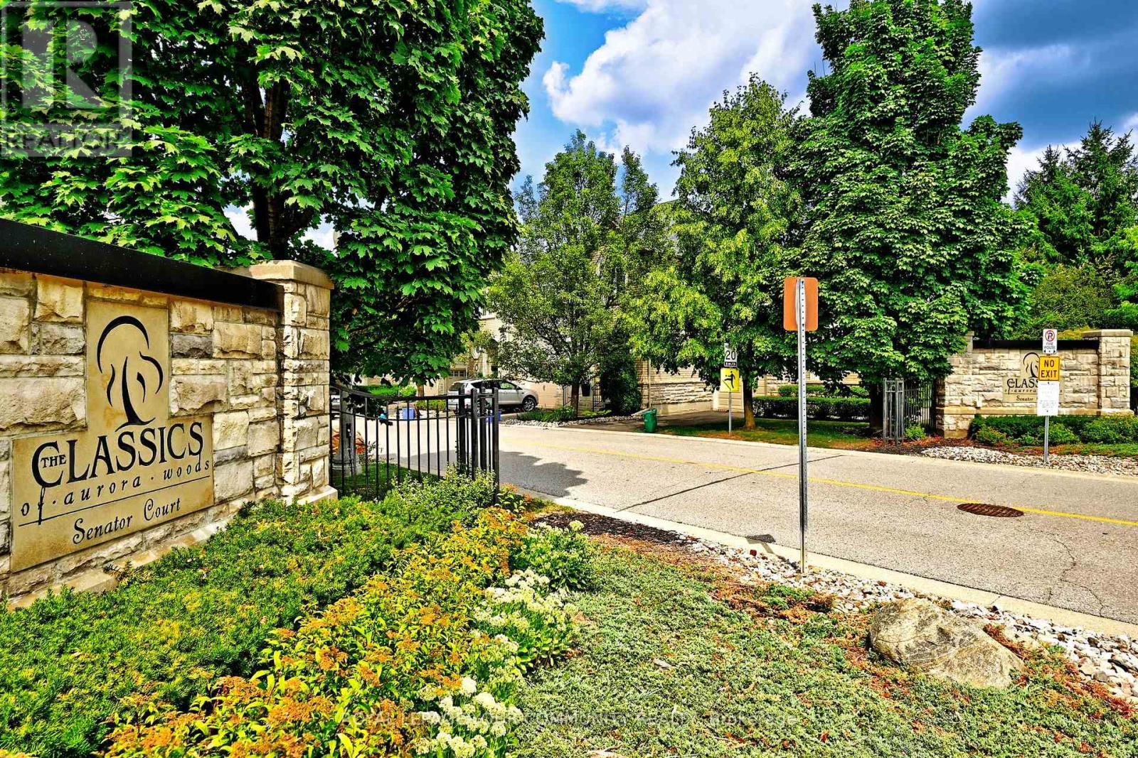 Property at 18 - 3 SENATOR COURT image 1