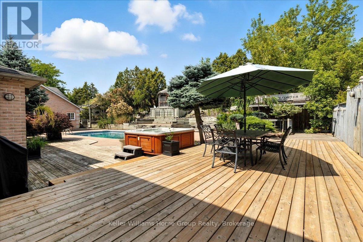 212 Inglis Street, North Dumfries, Ontario  N0B 1E0 - Photo 26 - X12344360
