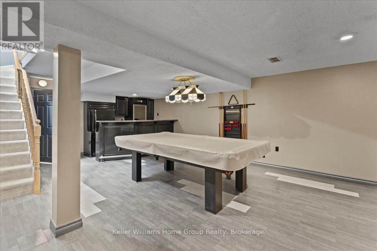 212 Inglis Street, North Dumfries, Ontario  N0B 1E0 - Photo 35 - X12344360