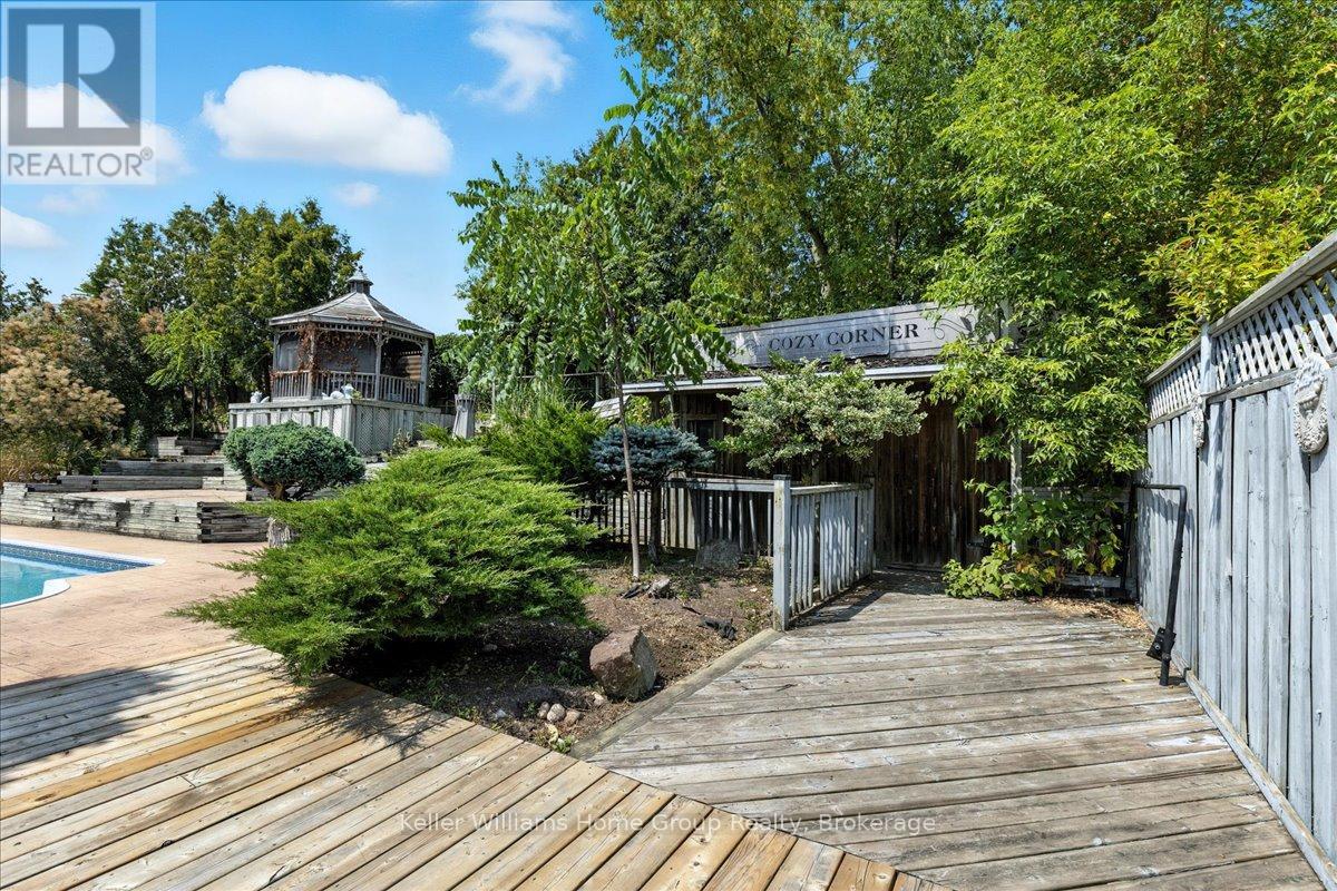 212 Inglis Street, North Dumfries, Ontario  N0B 1E0 - Photo 29 - X12344360