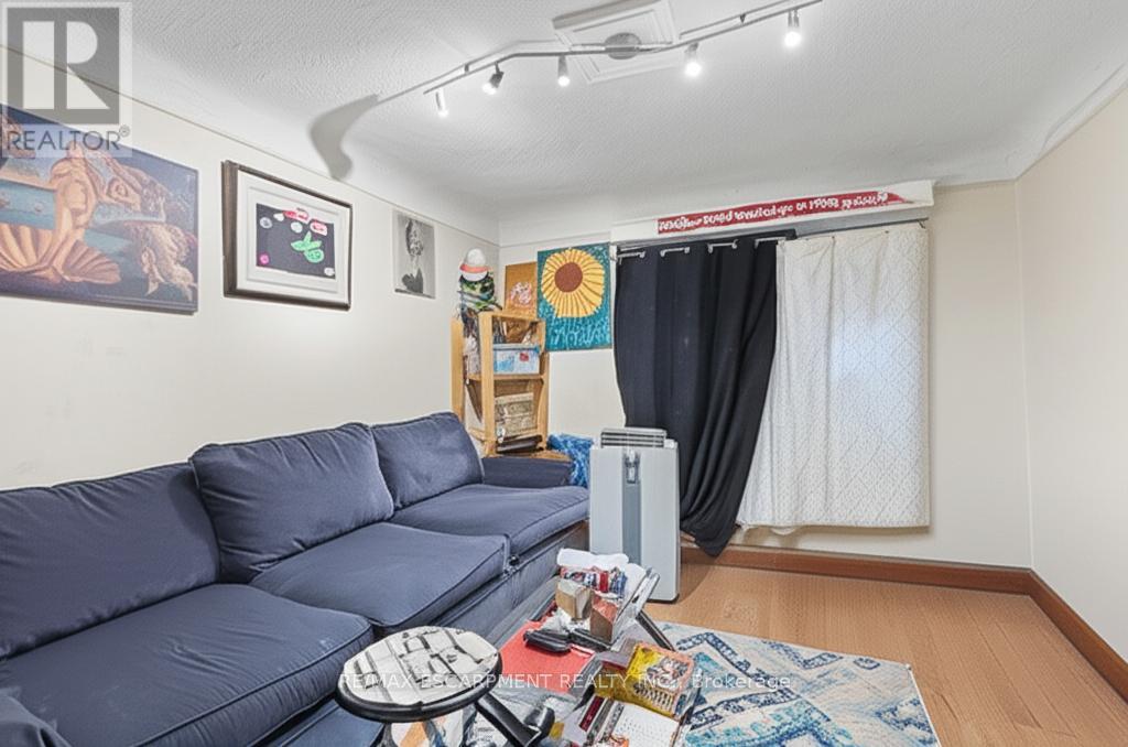 14 Norway Avenue, Hamilton, Ontario  L8M 2V7 - Photo 22 - X12344973