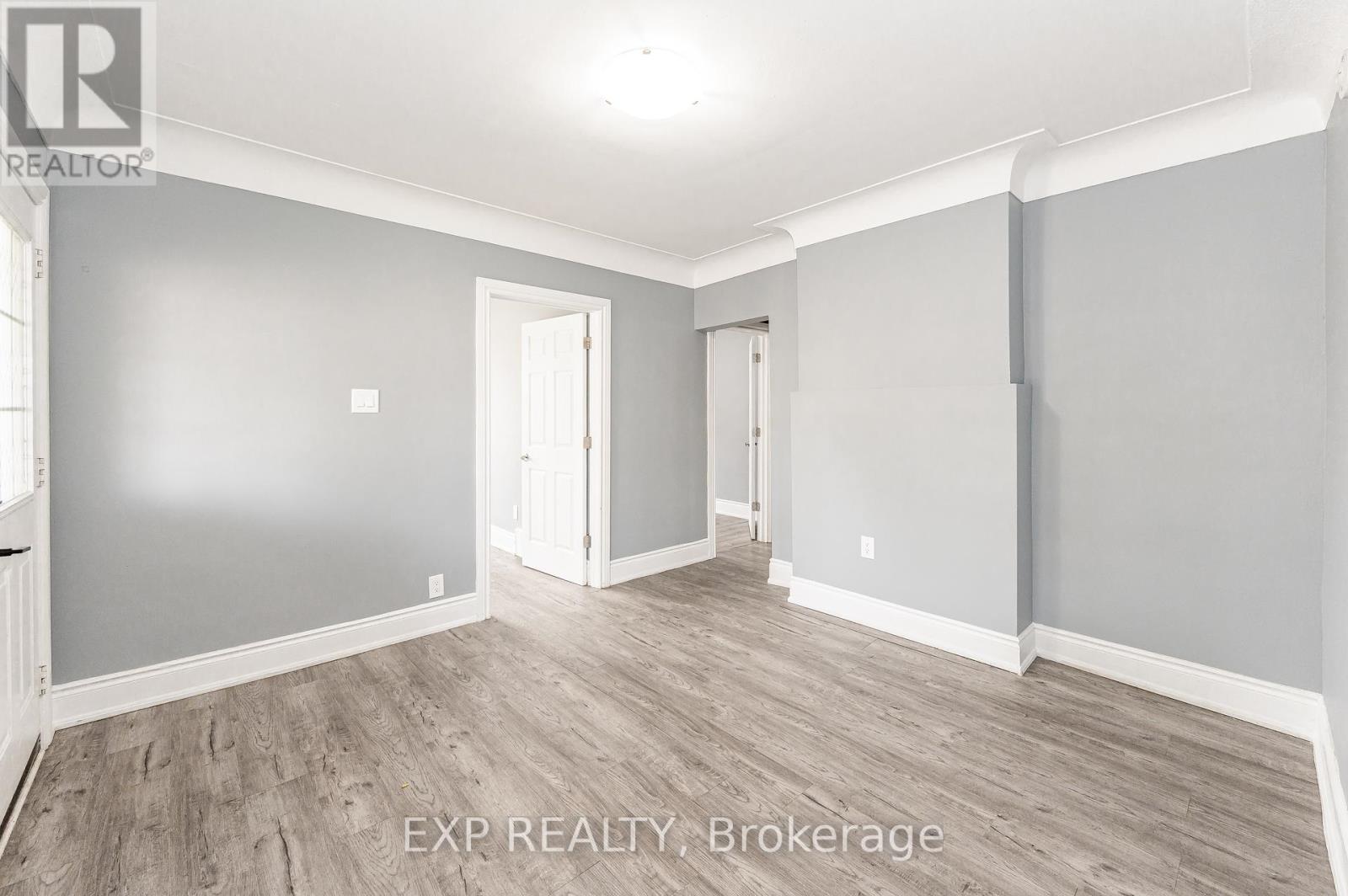140 Gage Avenue N, Hamilton (Crown Point), Ontario  L8L 7A2 - Photo 6 - X12345082