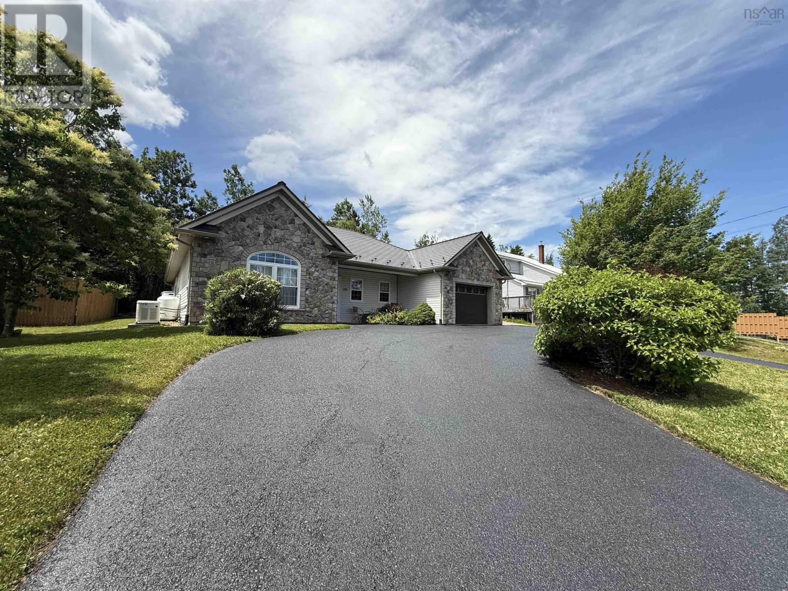 103 Oakwood Drive, Truro Heights, Nova Scotia  B6L 1N3 - Photo 6 - 202507724