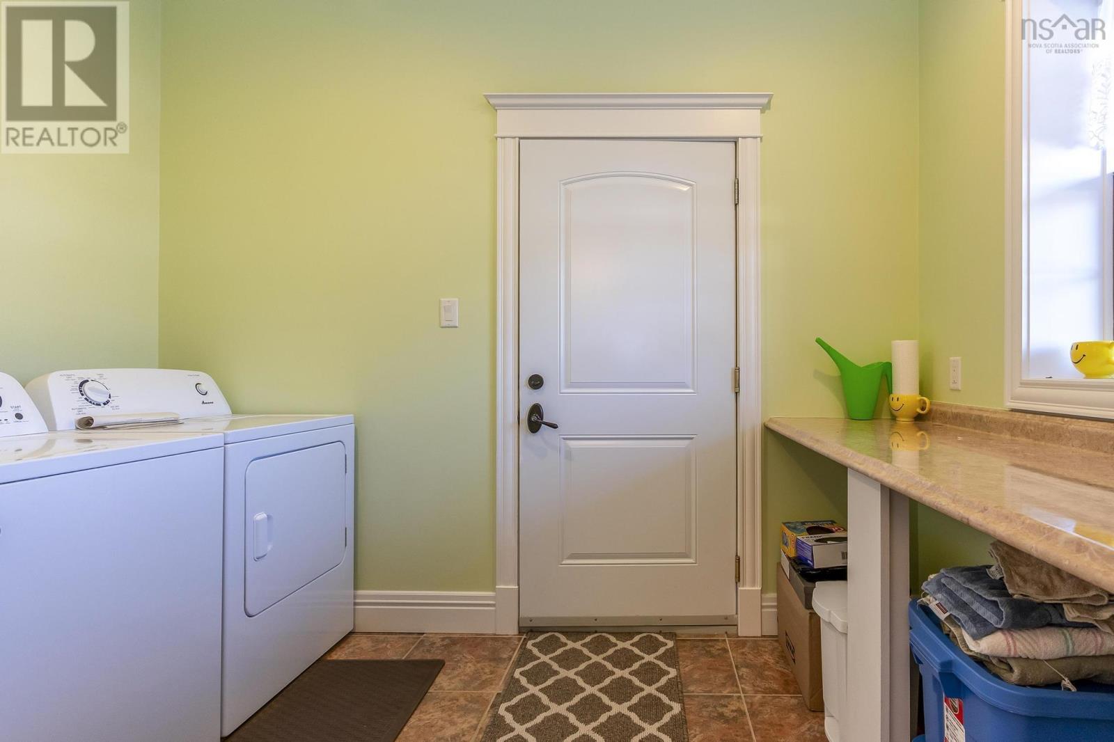 103 Oakwood Drive, Truro Heights, Nova Scotia  B6L 1N3 - Photo 9 - 202507724