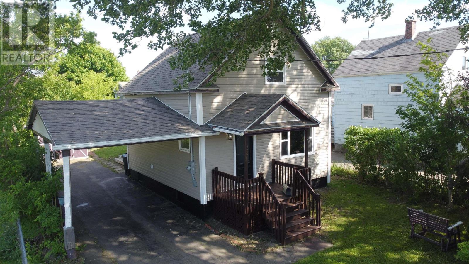 316 Mahon Street, New Waterford, Nova Scotia  B1H 3H5 - Photo 2 - 202516425