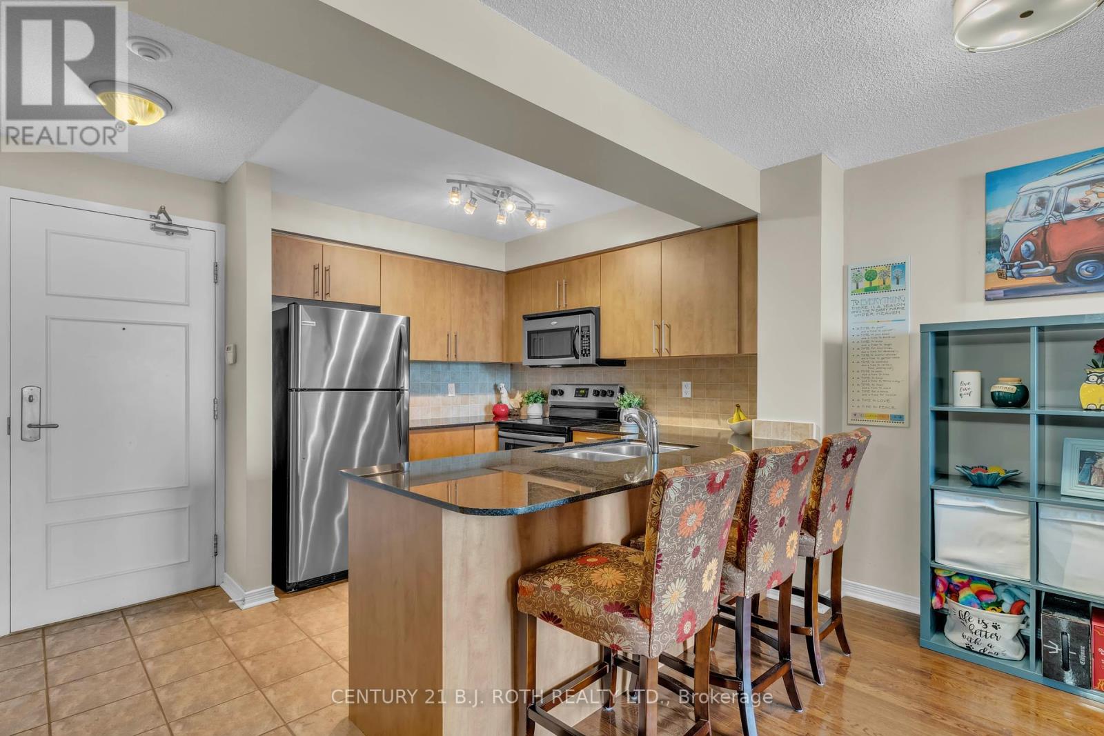 1202 - 350 Red Maple Road, Richmond Hill, Ontario L4C 0T5 - Photo 2 - N12345105