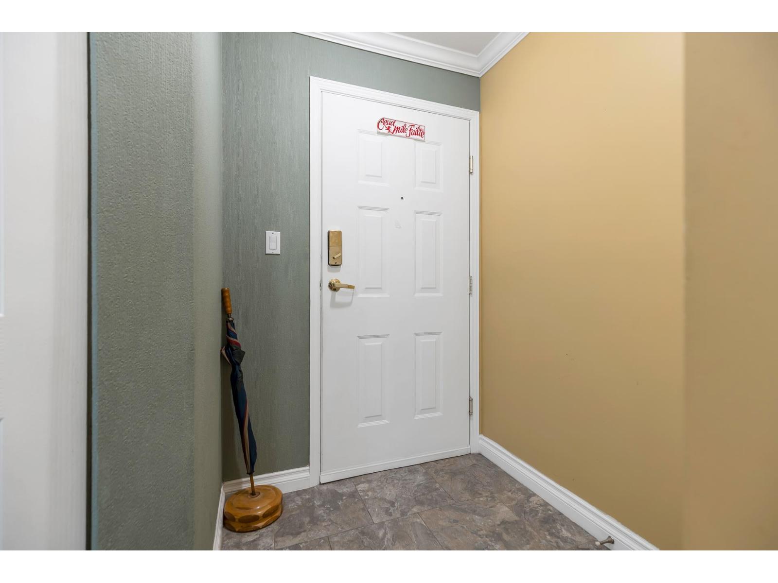 409 1575 Best Street, White Rock, British Columbia  V4B 5K1 - Photo 3 - R3036228