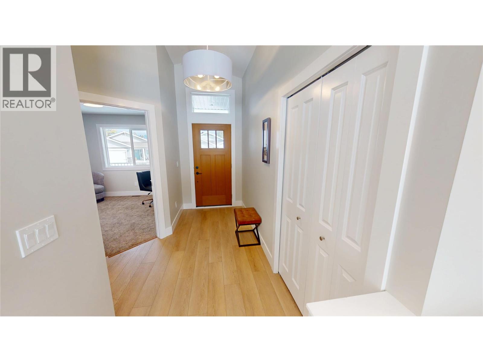 331 Legacy Lookout, Cranbrook, British Columbia  V1C 0E4 - Photo 3 - 10359412