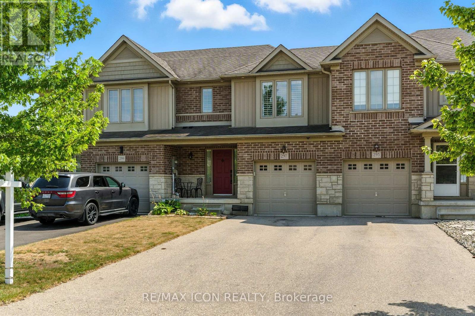 297 Vincent Drive, North Dumfries, Ontario  N0B 1E0 - Photo 2 - X12345125