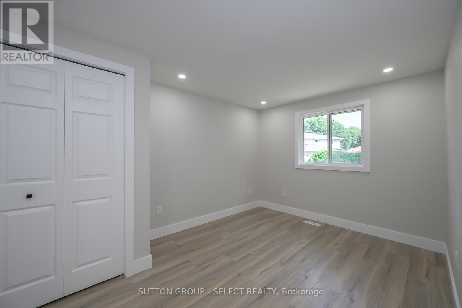 34 Ripley Road, London East, Ontario  N5V 3V1 - Photo 14 - X12338872